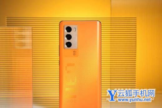 2500元左右值得入手的手机-追求性价比的四款手机推荐